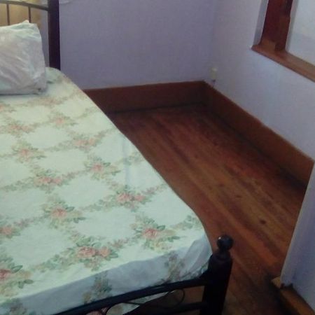Robert'S Guest House Port of Spain Zewnętrze zdjęcie