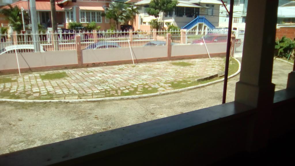 Robert'S Guest House Port of Spain Zewnętrze zdjęcie